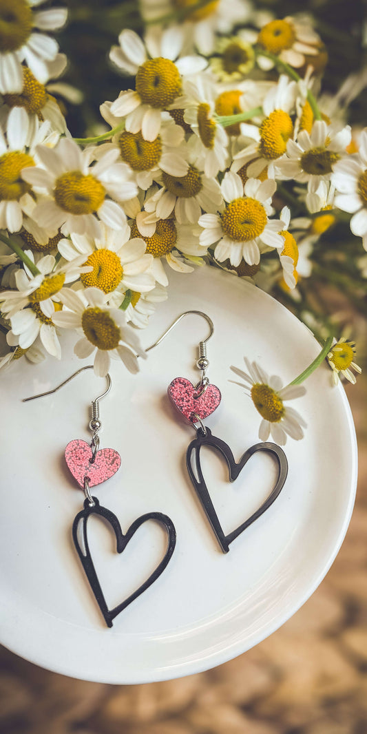 Adorable Black and Red Heart Drop Earrings Otarealm