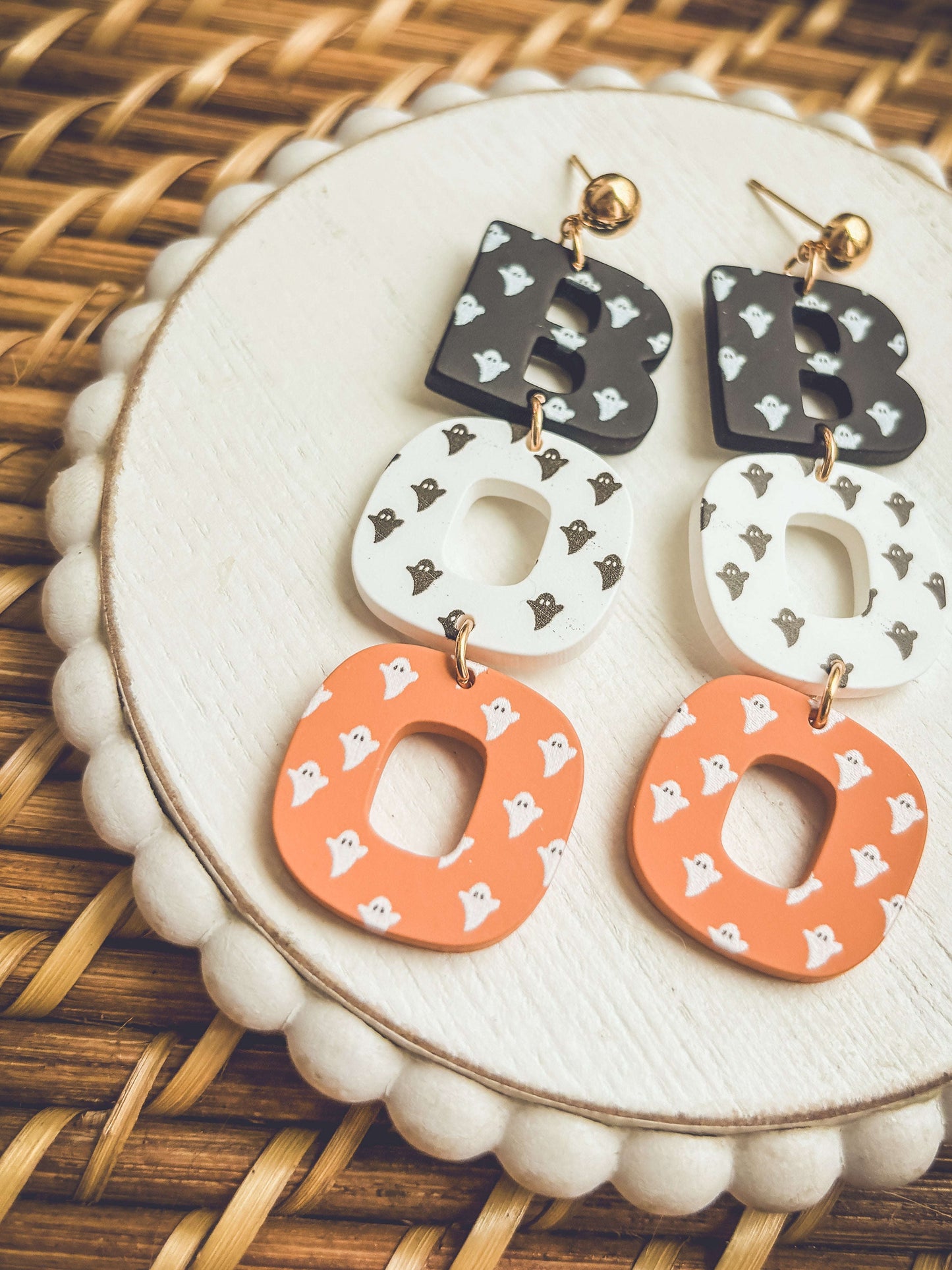 Adorable BOO Halloween Earrings Otarealm