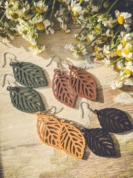 Set of Four Beautiful Wood Leaf Earrings Otarealm