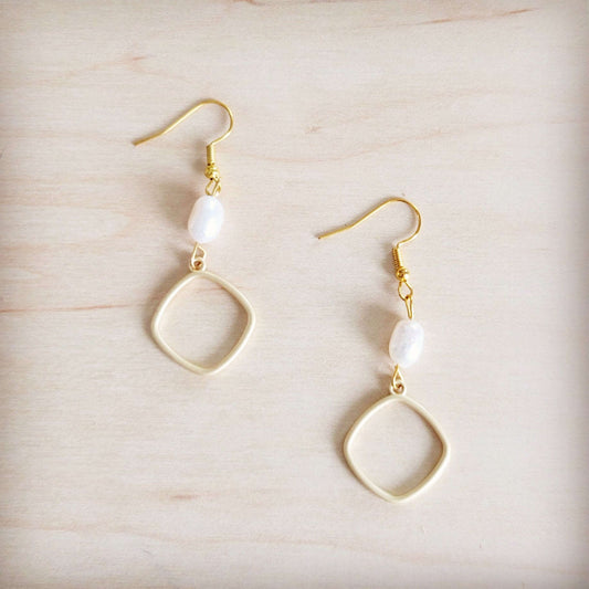 Matte Gold and Freshwater Pearl Earrings Square 200bs Otarealm