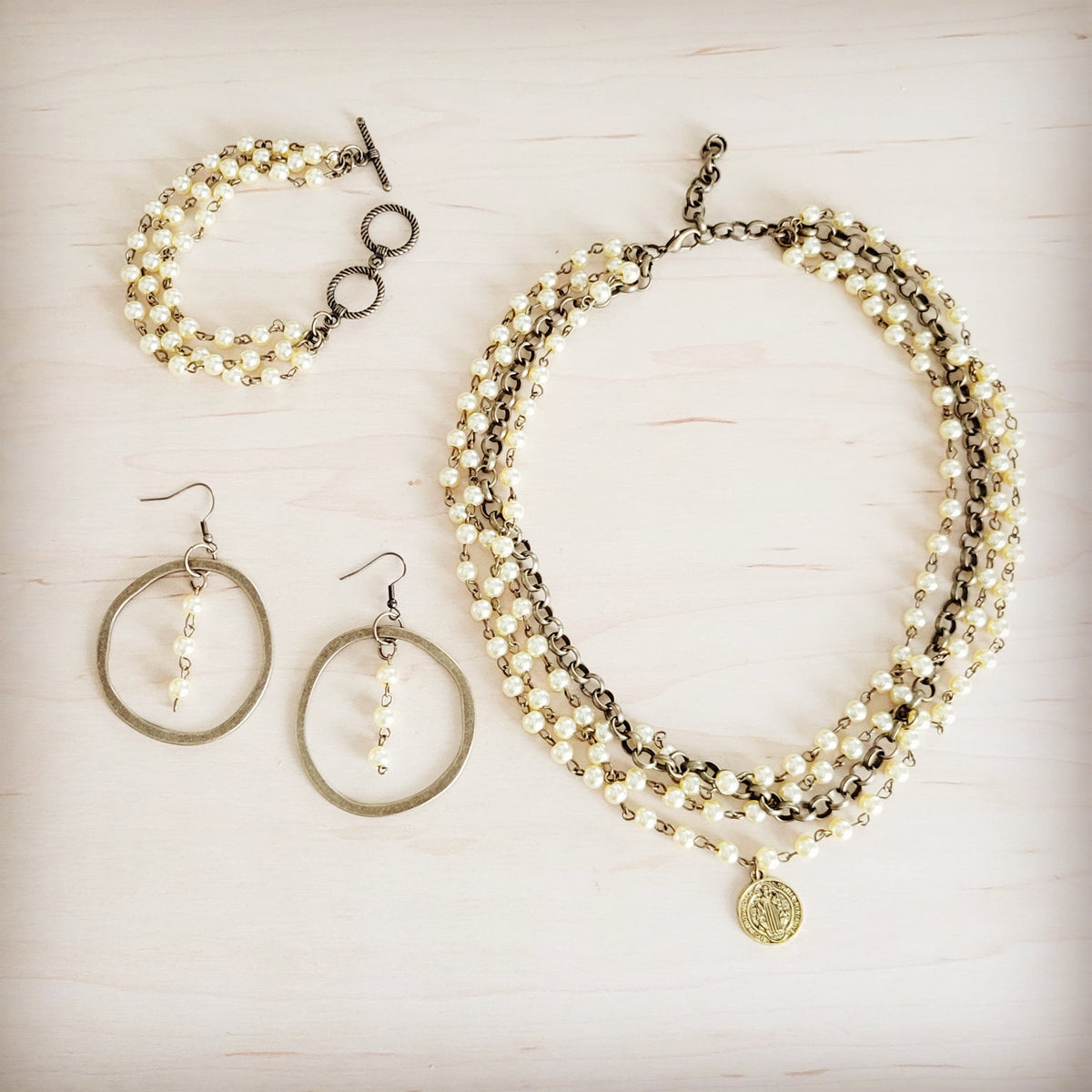 Western Copper Hoop Earrings w/ Champagne Pearl Beads 200bu