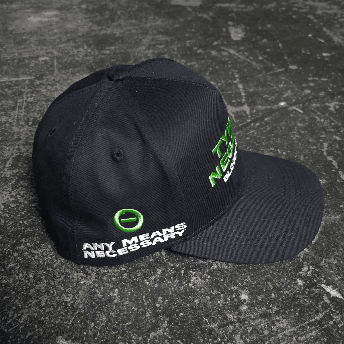 Bloody Kisses Hat Otarealm