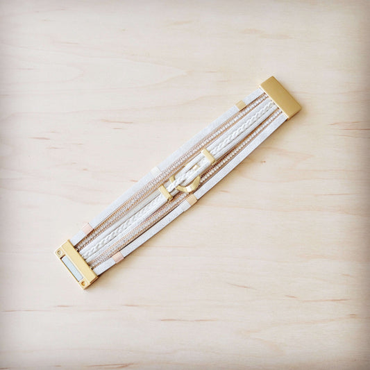 **White & Gold Magnetic Cuff 811L Otarealm
