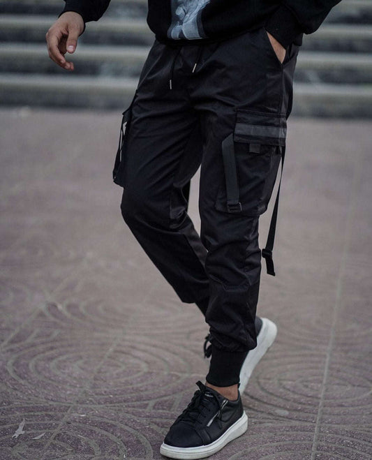 YE2032 Matte Black Joggers Otarealm