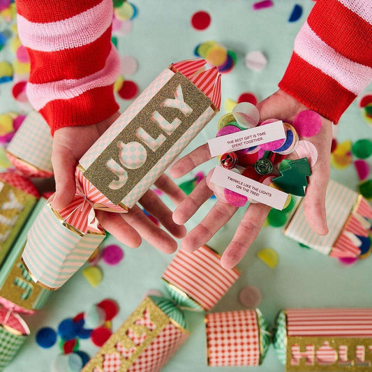 Holly Jolly Holiday Crackers (Set of 6) Otarealm