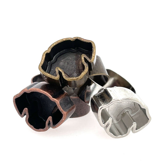 Silver Dog Head Deep Closed Bezel Ring