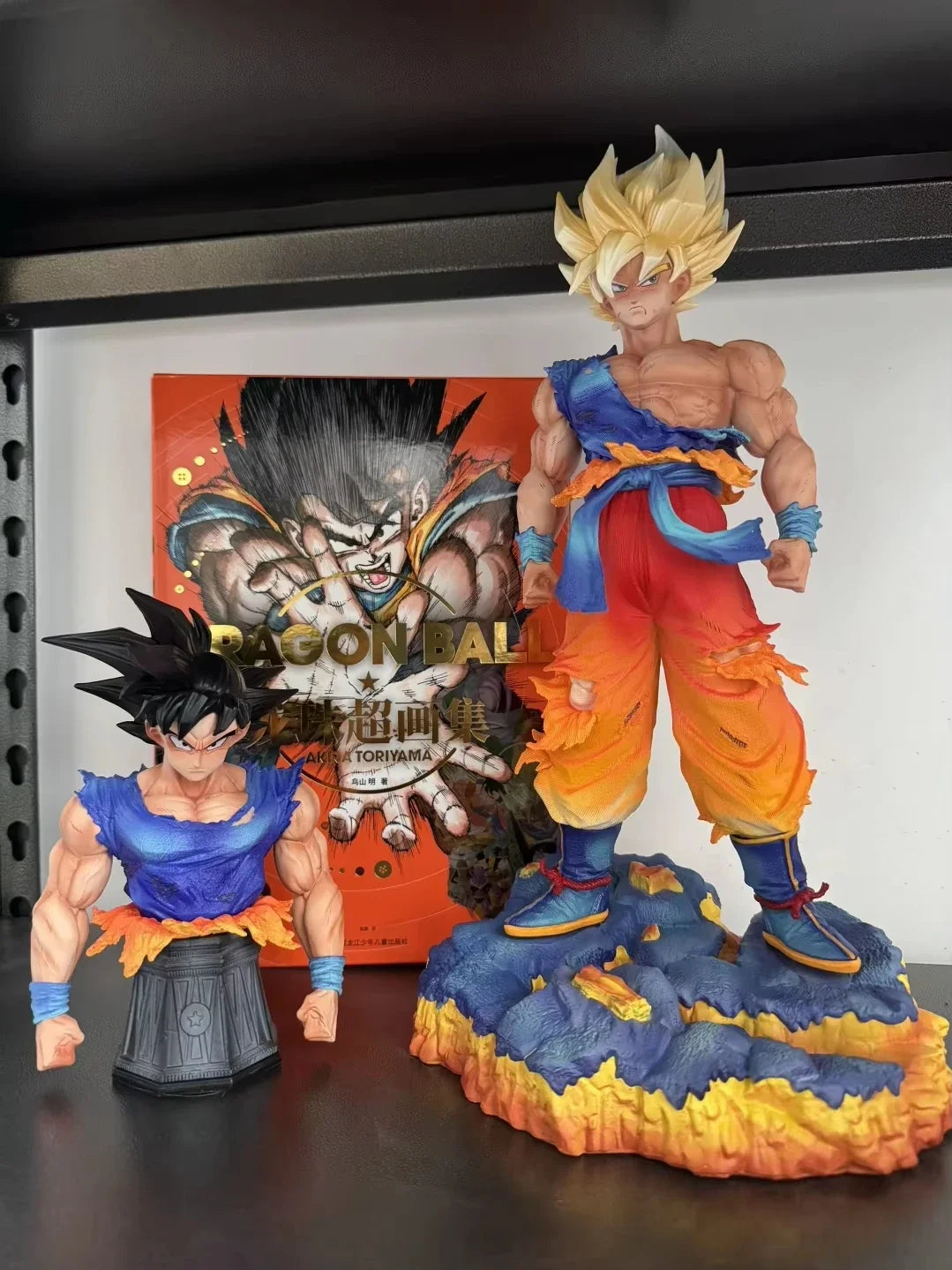 Super Saiyan SSJ Goku Anime Figure, Dragon Ball Z Switchable Heads Variants Figurines 35 CM