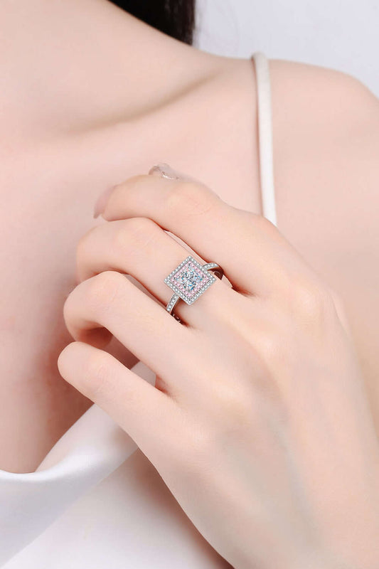 Stay Elegant 1 Carat Moissanite Ring Otarealm