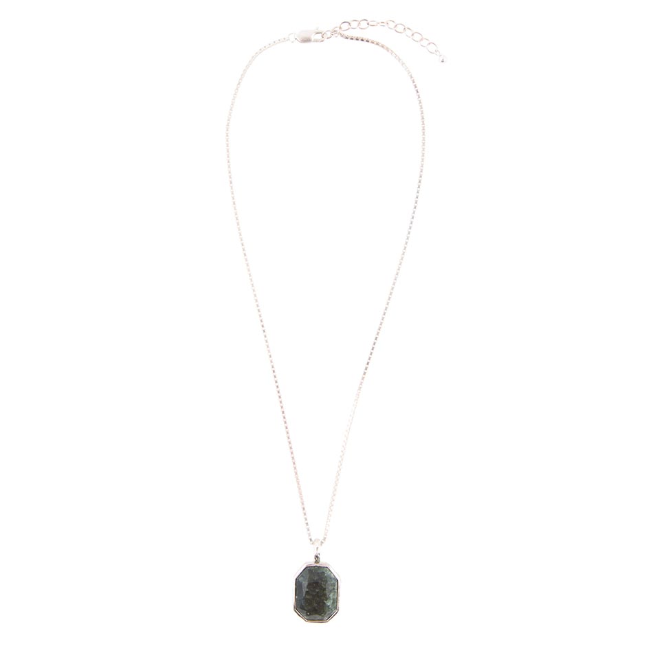 Hammered Green Seraphinite and Sterling Silver Pendant Necklace Otarealm