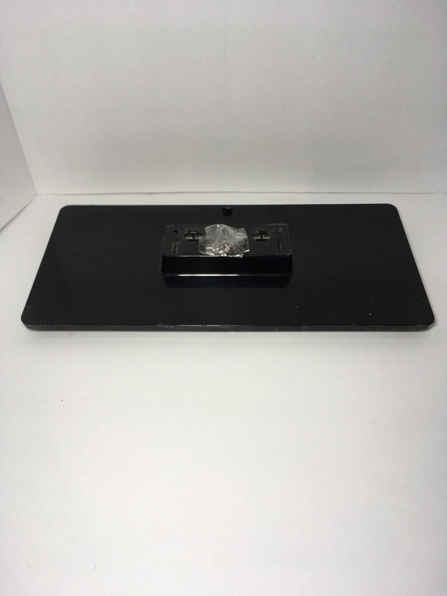 Magnavox 1ESA34650 TV Stand/Base Otarealm