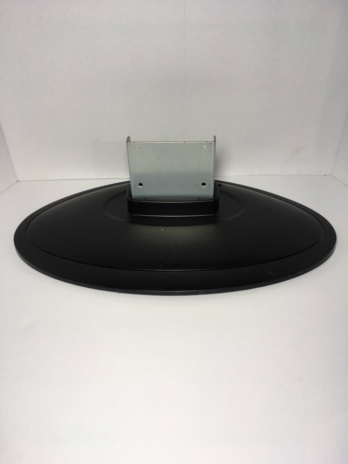 Sylvania LC370SS9 TV Stand/Base Otarealm