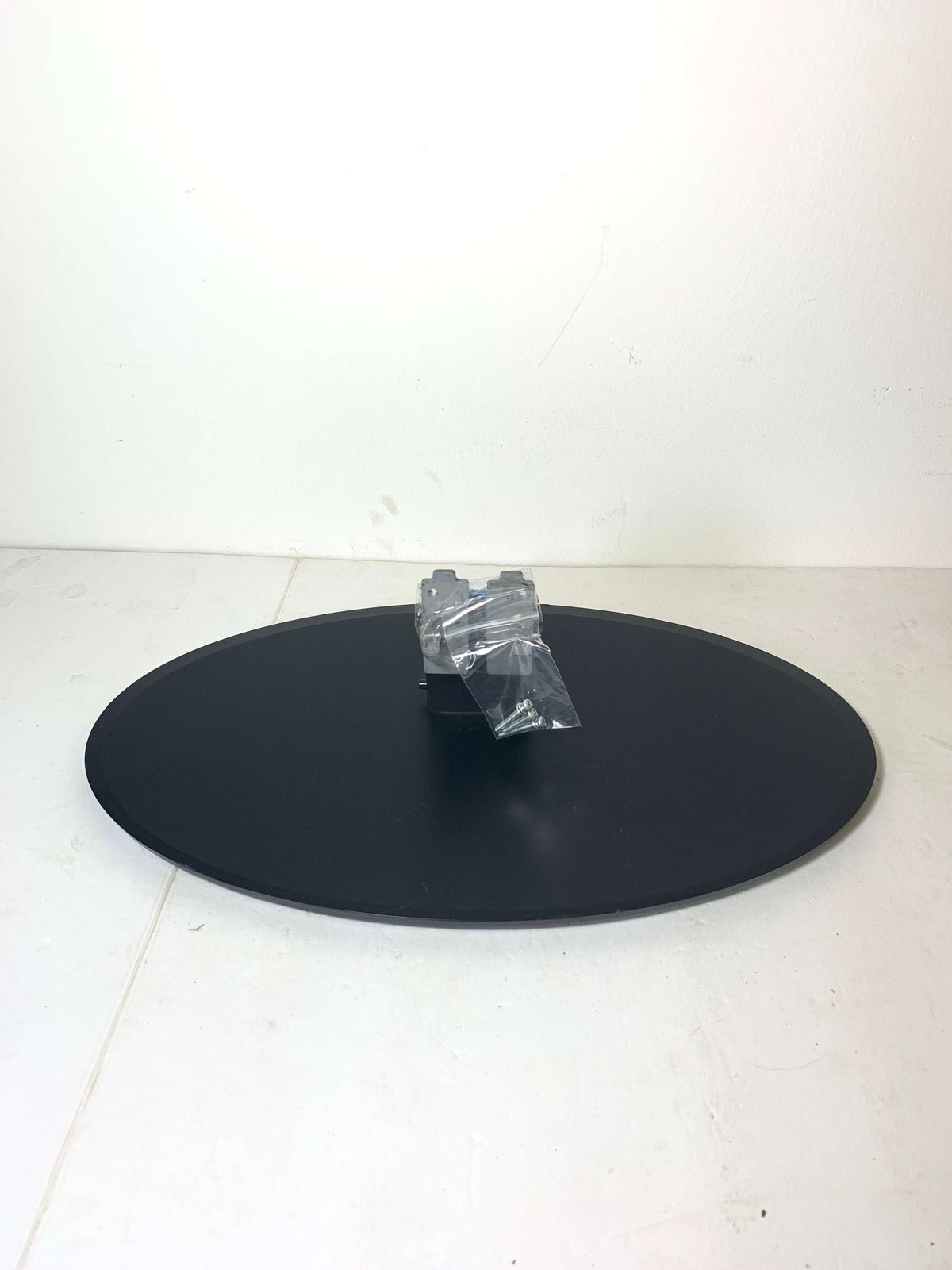 LG 23LC1RB TV Stand/Base Otarealm