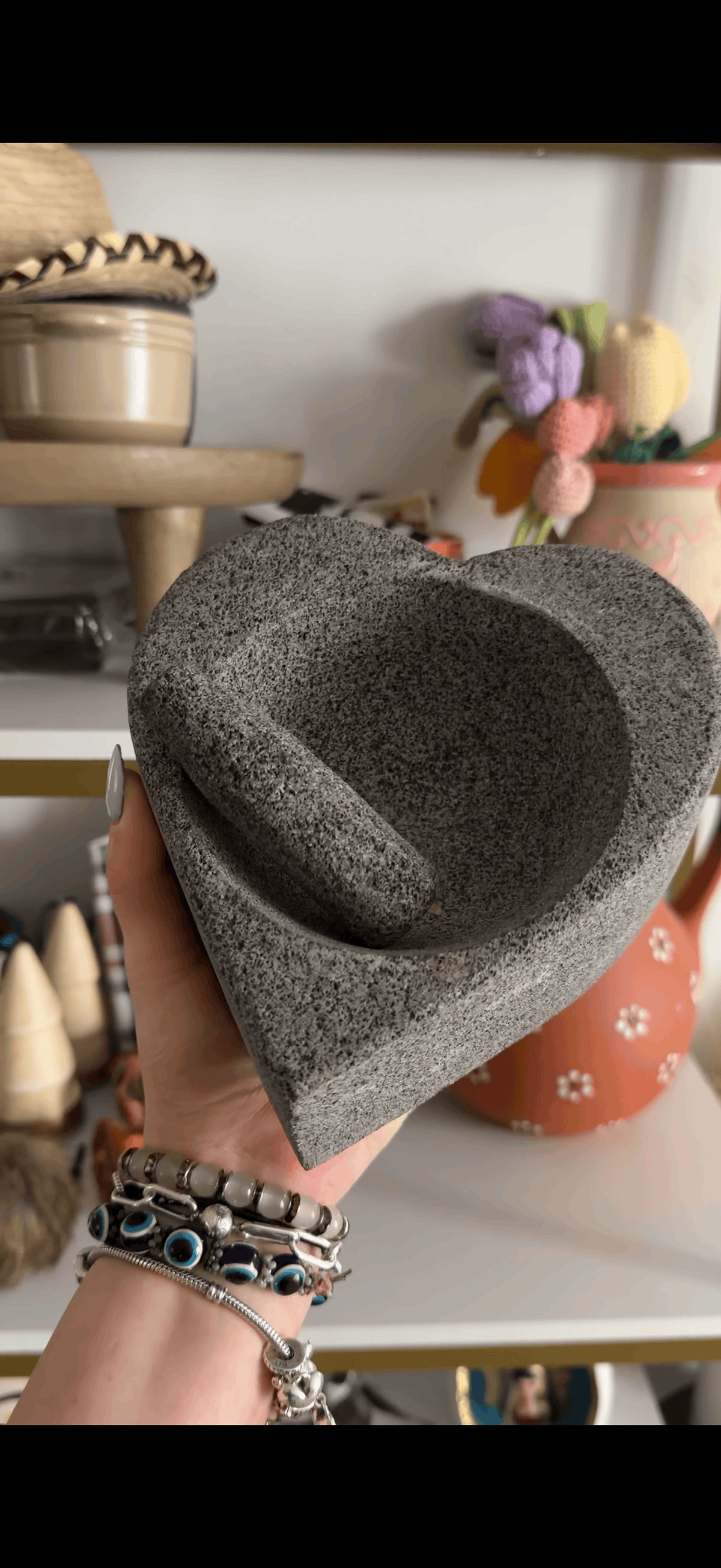 Original Heart Molcajete 100% Volcanic Otarealm