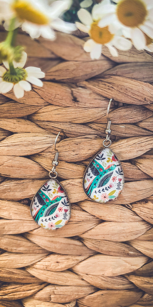Beautiful Glass Like Folk Bird Earrings Otarealm