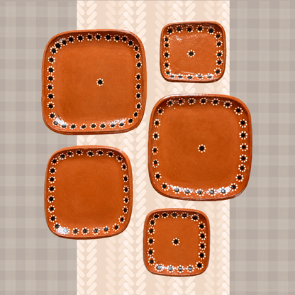 Square Traditional Pottery Plates Cuadrado