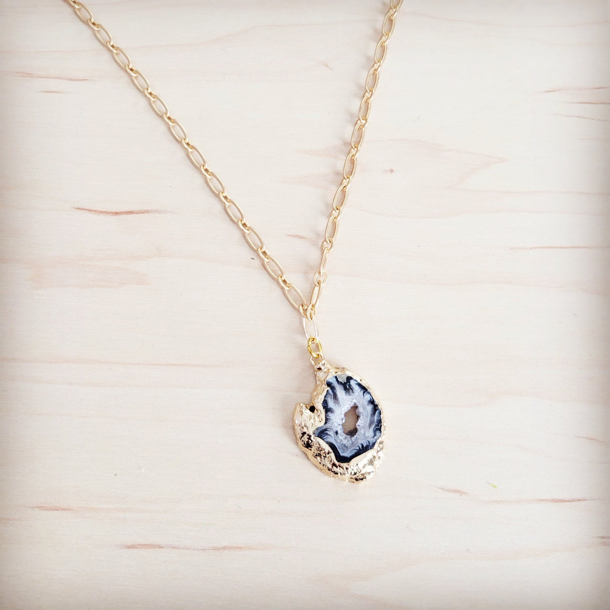 **Gilded Black Agate Necklace 257ma