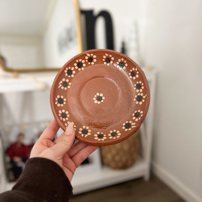 Round Traditional Pottery Plates