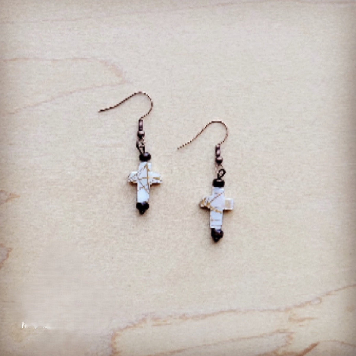 **Mother-of-Pearl Cross Earrings 224c