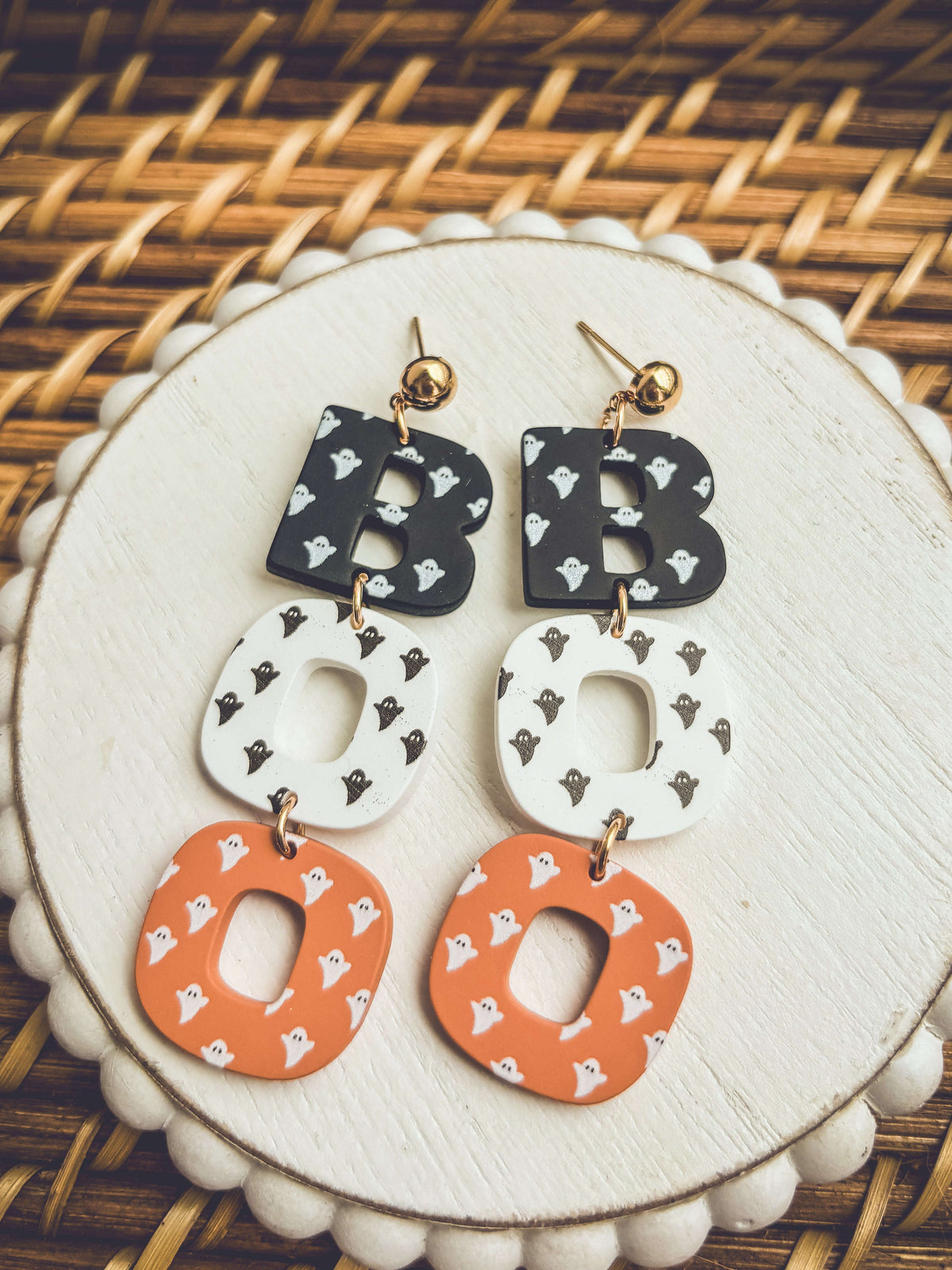 Adorable BOO Halloween Earrings Otarealm