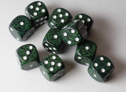 Recon Speckled 16mm D6 Pipped | Sold Per Die (Green/White)