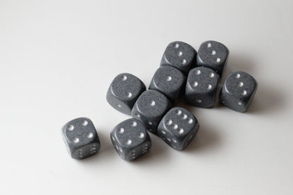 Hi-Tech Speckled 16mm D6 Pipped | Grey/Silver (sold per piece)