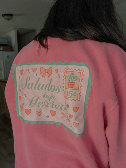 Postcard Saludos Crewneck & Tee
