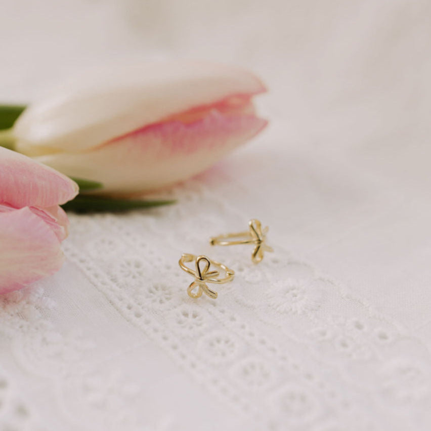 Ava Bow Hoops