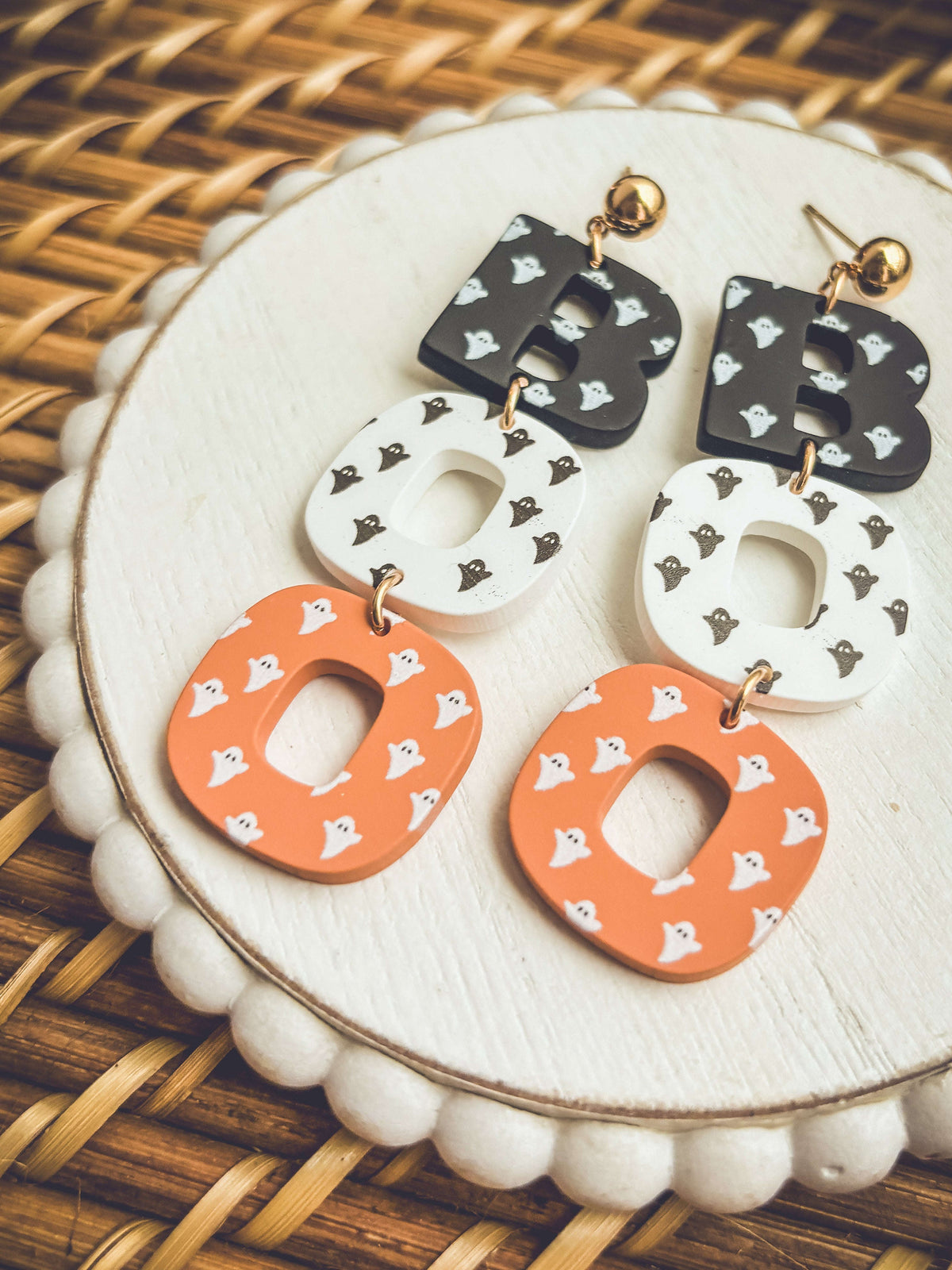 Adorable BOO Halloween Earrings Otarealm