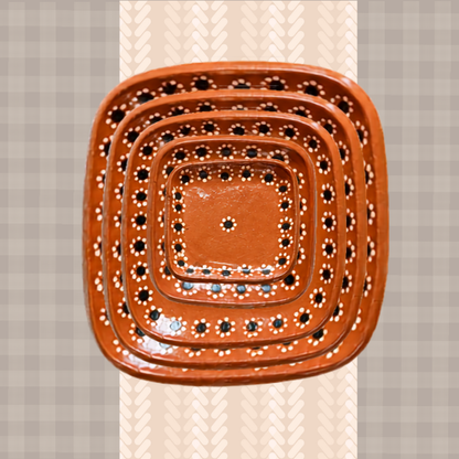 Square Traditional Pottery Plates Cuadrado