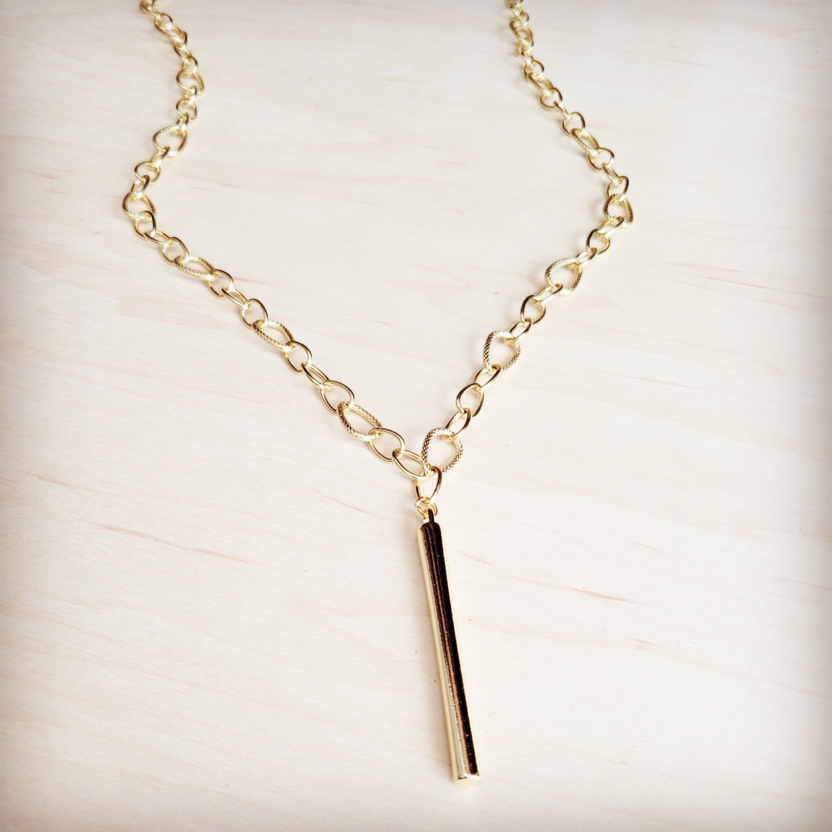 **Long Gold Chain Necklace w/ Bar Pendant 257kx