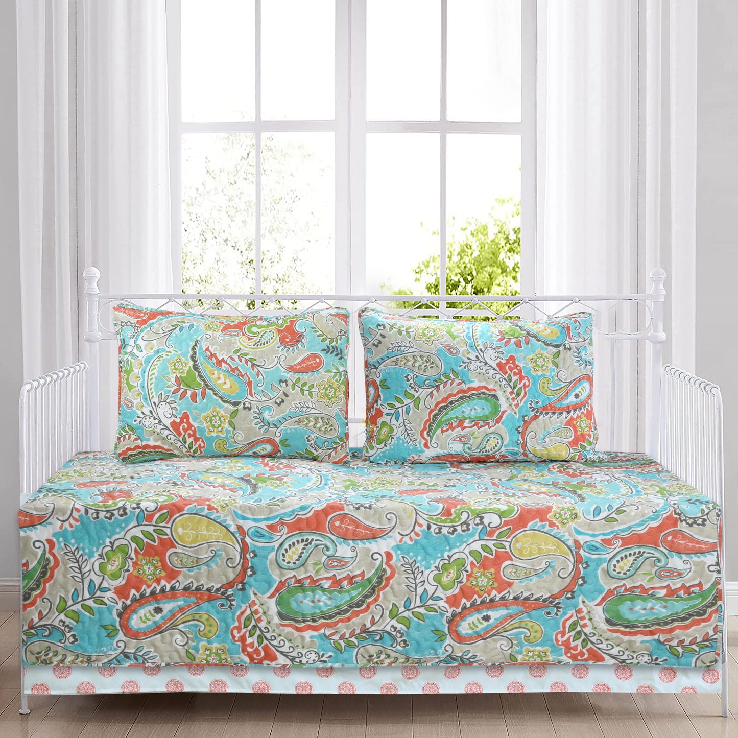 Mirage Paisley Reversible Quilt Bedding Set