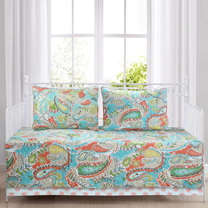 Mirage Paisley Reversible Quilt Bedding Set