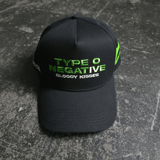 Bloody Kisses Hat Otarealm