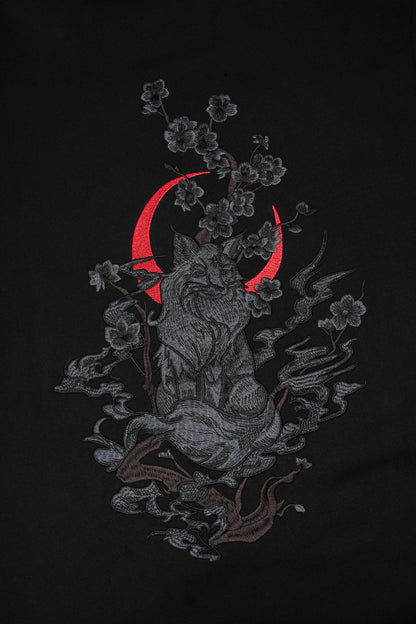 ET524 Moon Fox Embroidered Tee