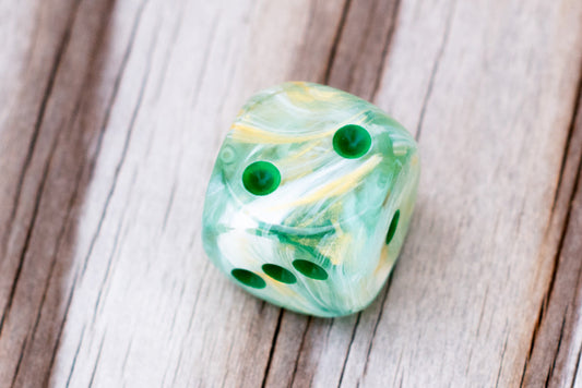 Marble 16mm d6 Green/dark green Dice (sold per die)