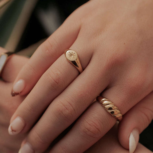 Wren Twist Ring Otarealm