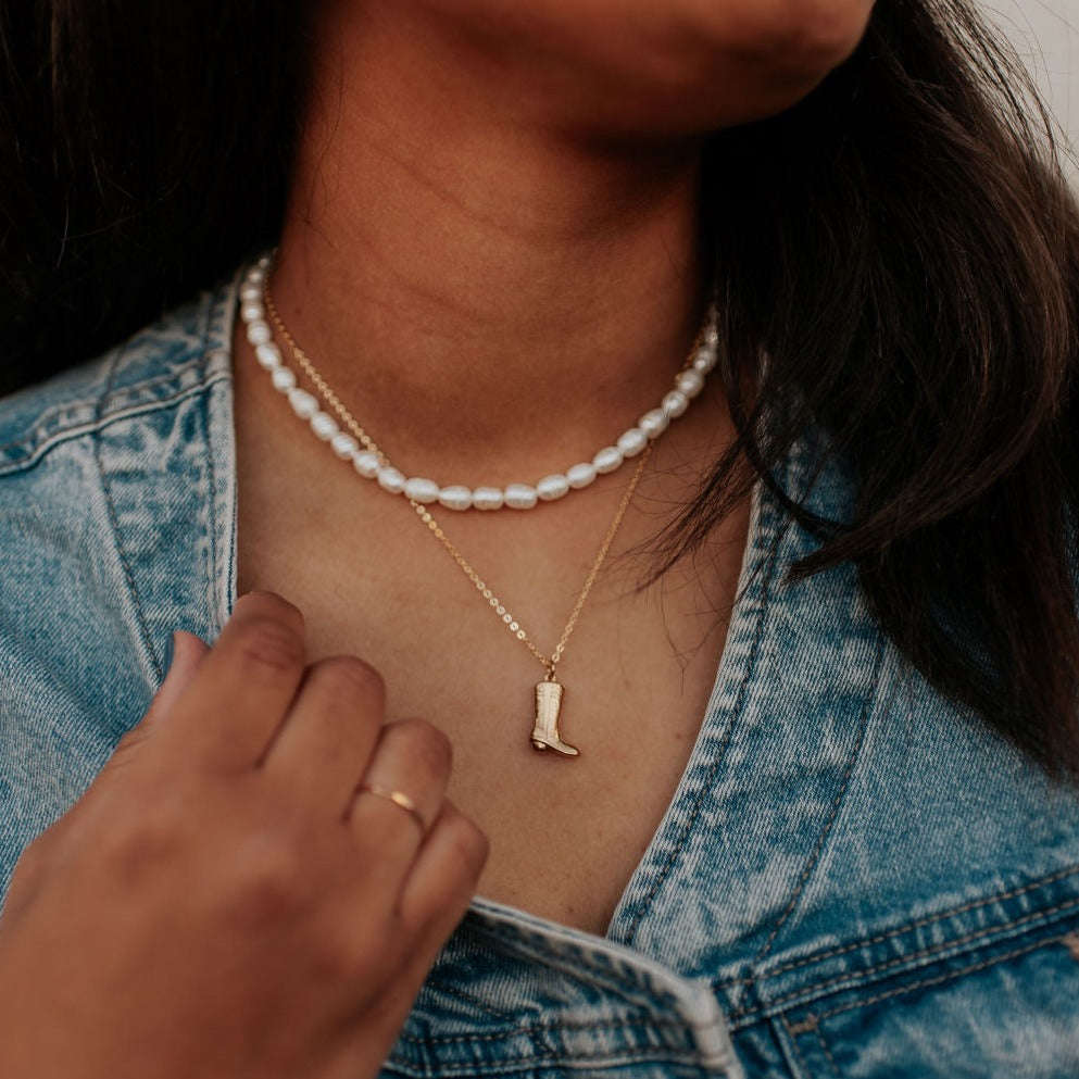 Dolly Boot Necklace Otarealm