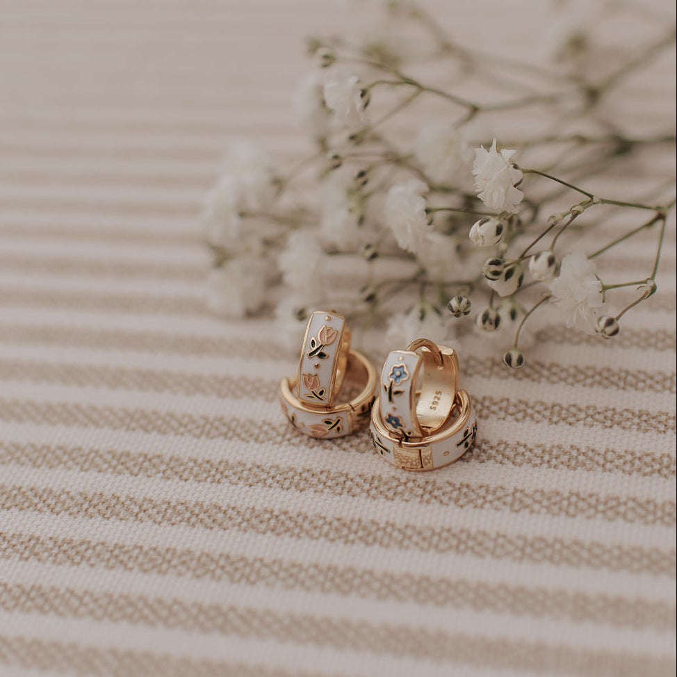 Daphne Tea Cup Hoops Otarealm
