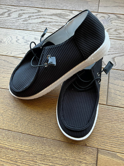 Round Toe Flat Slip-Ons