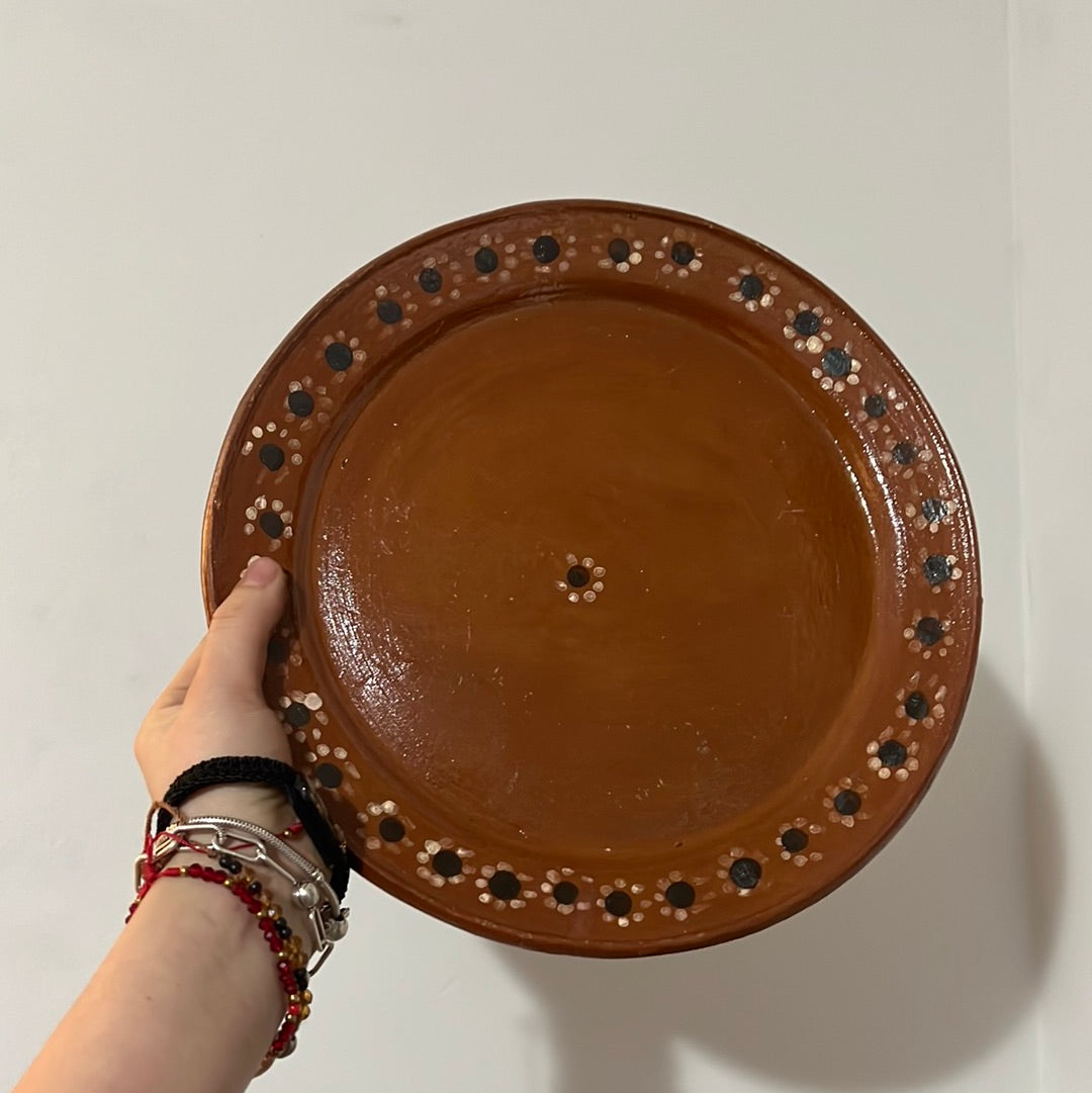 Round Traditional Pottery Plates