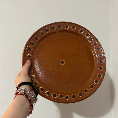 Round Traditional Pottery Plates