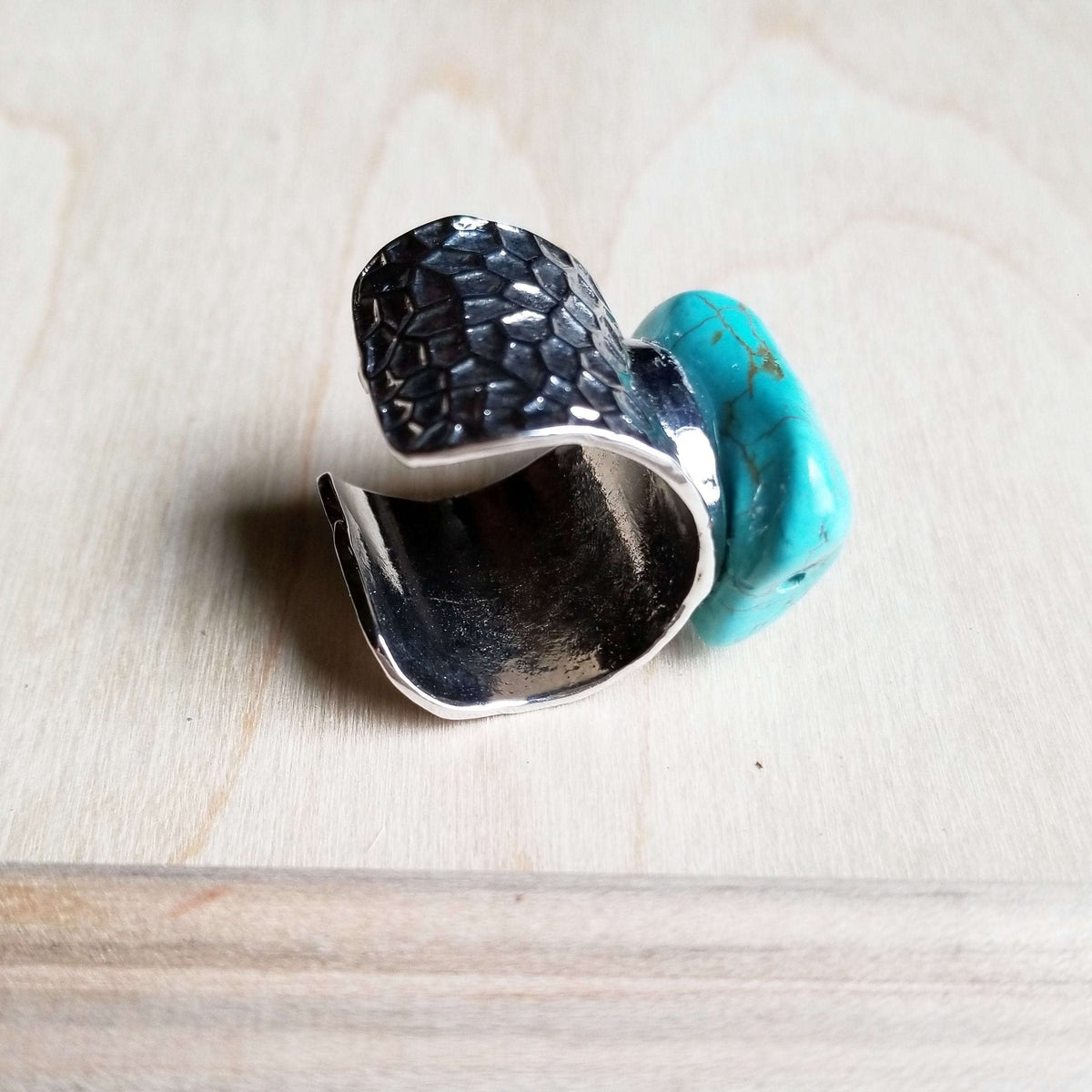 **Turquoise Chunk on Cuff Ring  012o Otarealm