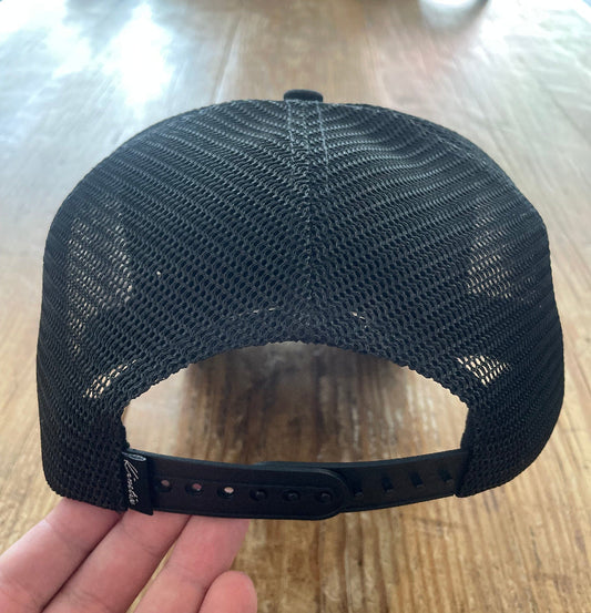 LOST ANGELES Trucker Hat (Black)