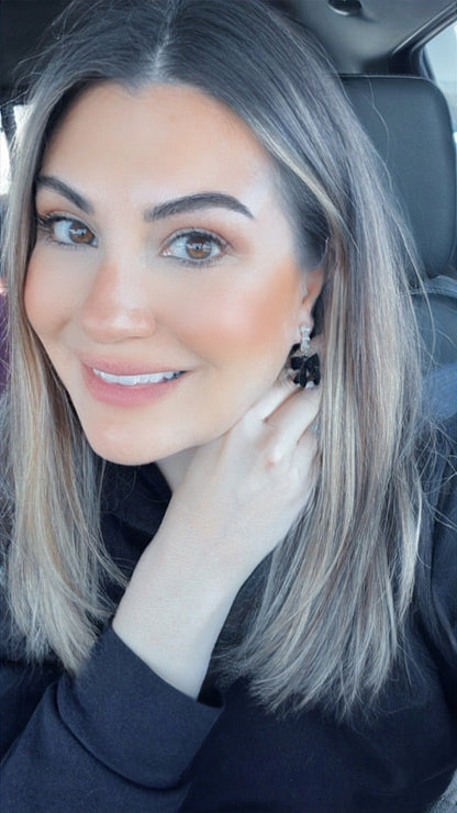 Beautiful Black Bow and Pearl Earrings