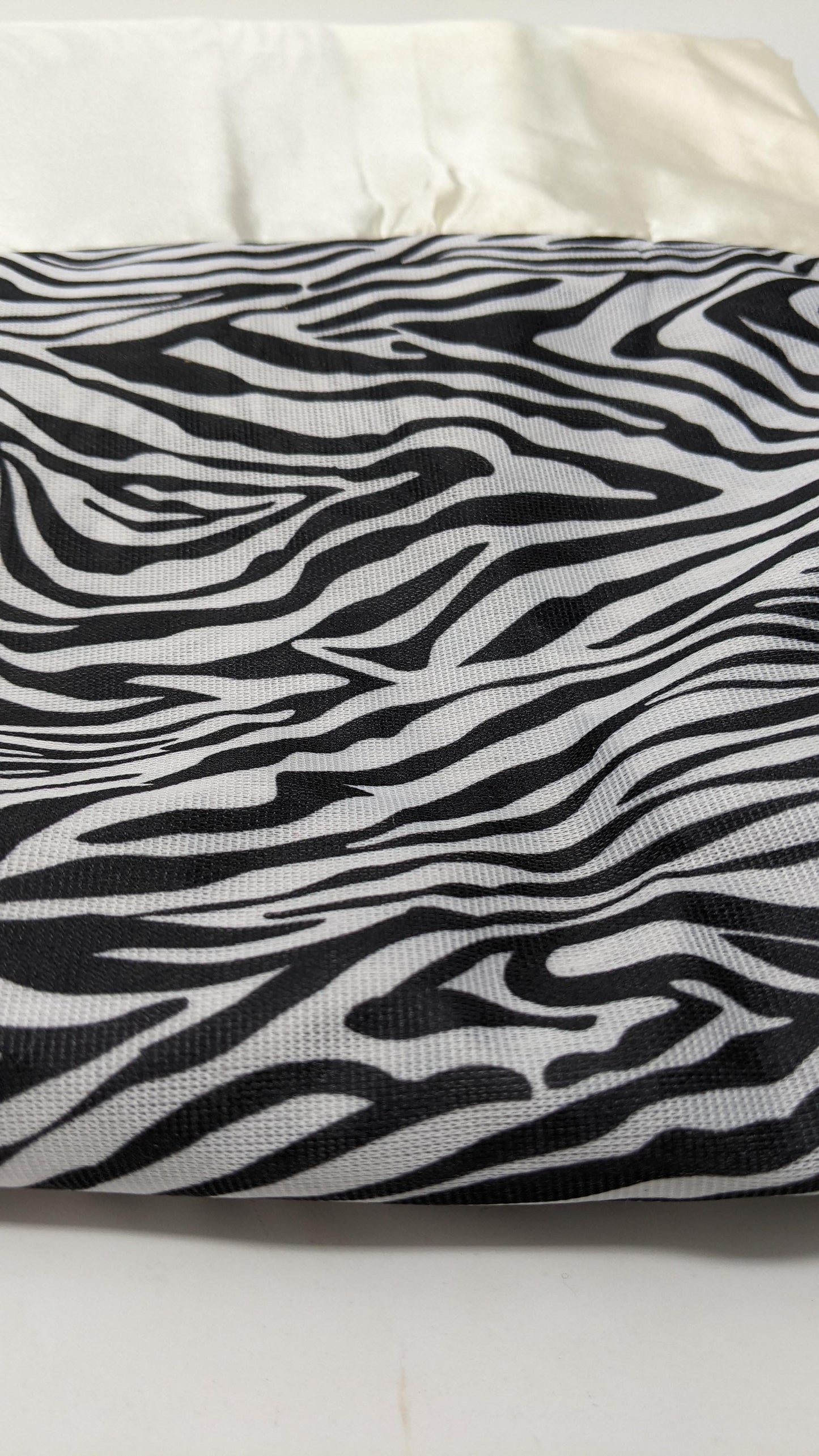 Tache Winter Moon Black Stripe Zebra Animal Print Gold Tailored Platform 14" Bed Skirt Dust Ruffle (BSK-4358L)