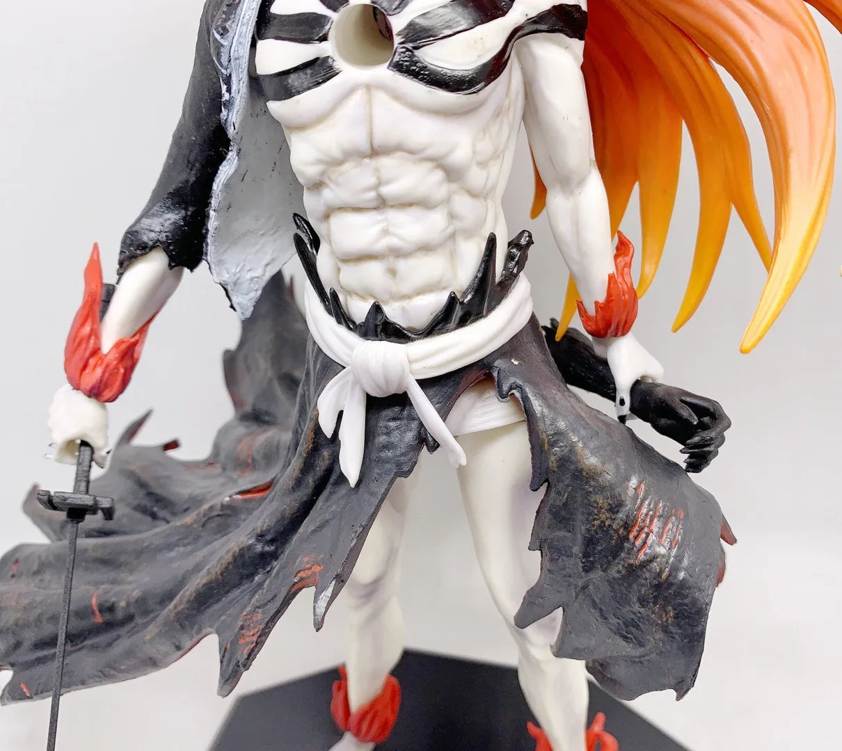Hollow Ichigo Anime Figure, Bleach Espada Form vs Ulquiorra 33 cm