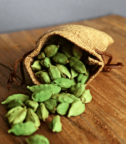 Teakwood & Cardamom - Premium Fragrance Oil