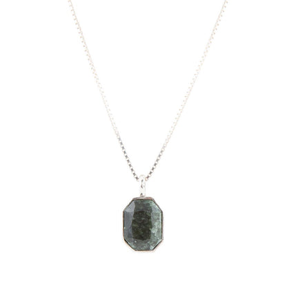Hammered Green Seraphinite and Sterling Silver Pendant Necklace Otarealm