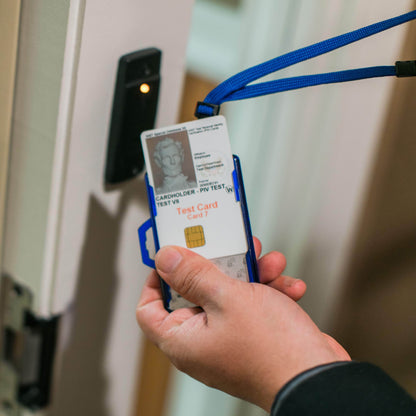 Secure Badge Holder DuoLite ® Dual Hook 2 ID Card Holder