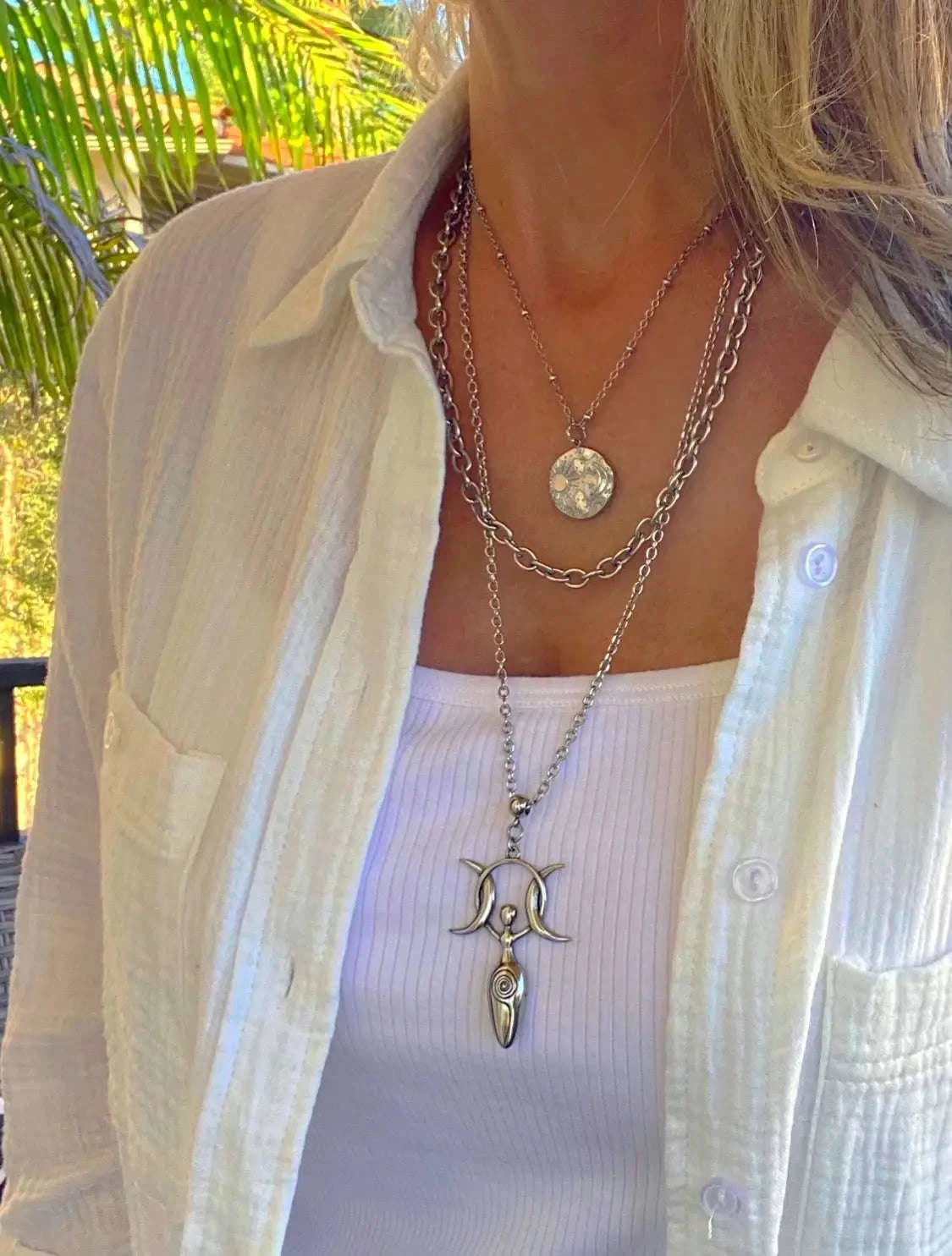 MOON GODDESS NECKLACE Otarealm